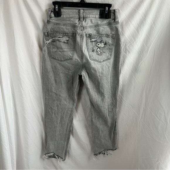 American Eagle AE x Peanuts Snoopy Gray Distressed Skinny Jeans Size 0 Short - Picture 2 of 4
